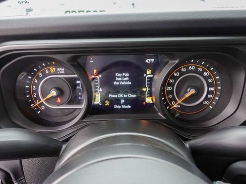 New 2026 Jeep Gladiator Mojave image 18