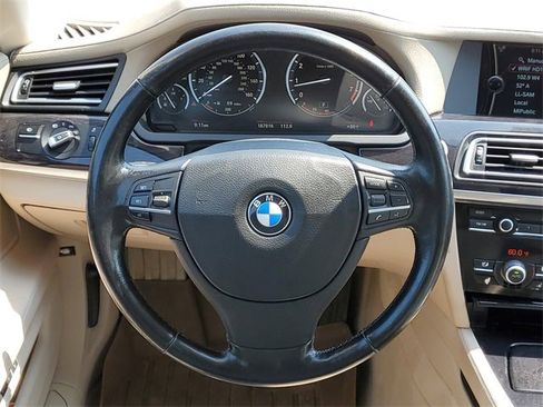 Used 2011 BMW 750Li xDrive image 34