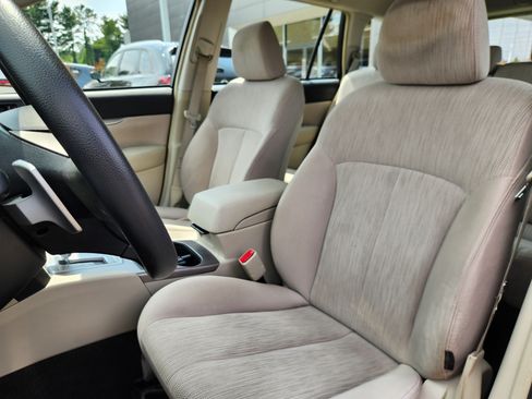 Used 2014 Subaru Outback 2.5i AWD/4WD image 7