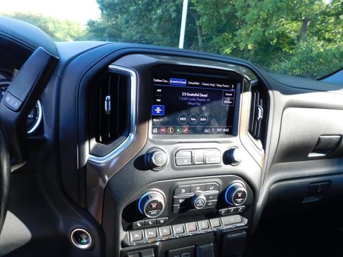 Certified 2019 Chevrolet Silverado 1500 High Country w/ Technology Package AWD/4WD image 5