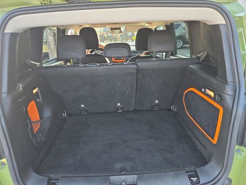 Used 2016 Jeep Renegade 75th Anniversary image 11