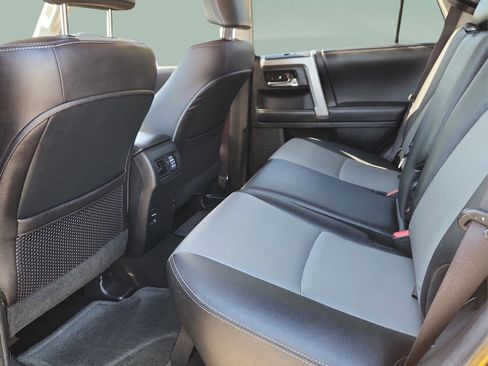 Certified 2017 Toyota 4Runner SR5 image 10