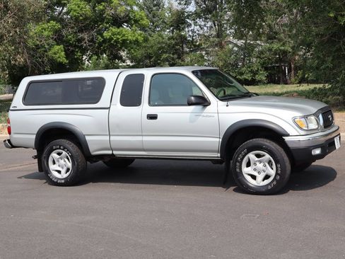 Used 2002 Toyota Tacoma 4x4 Xtracab image 2