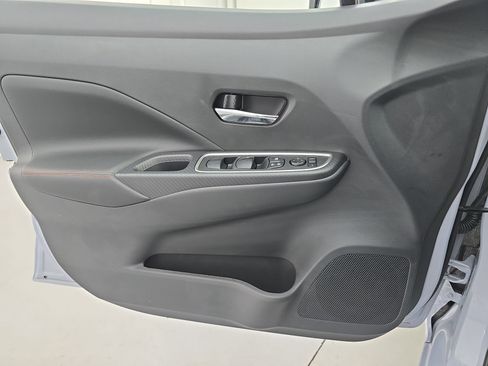 New 2025 Nissan Versa SR w/ Trunk Package image 24