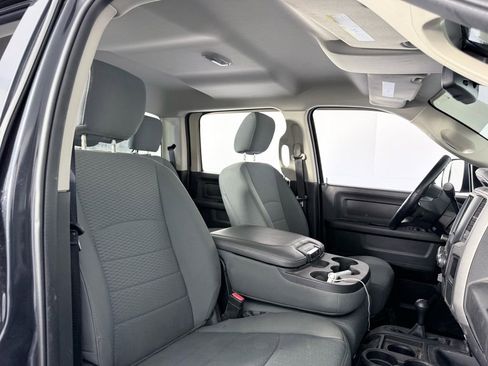 Used 2017 RAM 2500 Tradesman w/ Chrome Appearance Group image 13