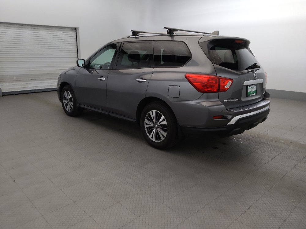 Used 2020 Nissan Pathfinder S AWD/4WD image 3