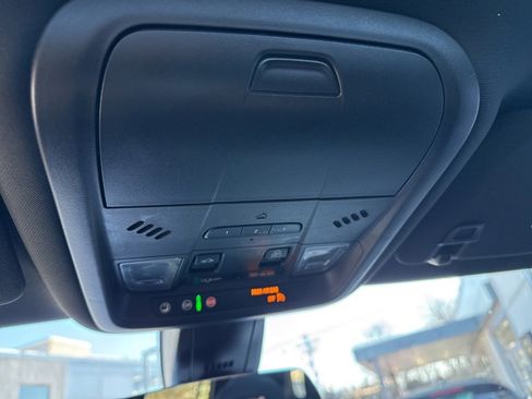 Used 2024 Cadillac XT6 Luxury image 46