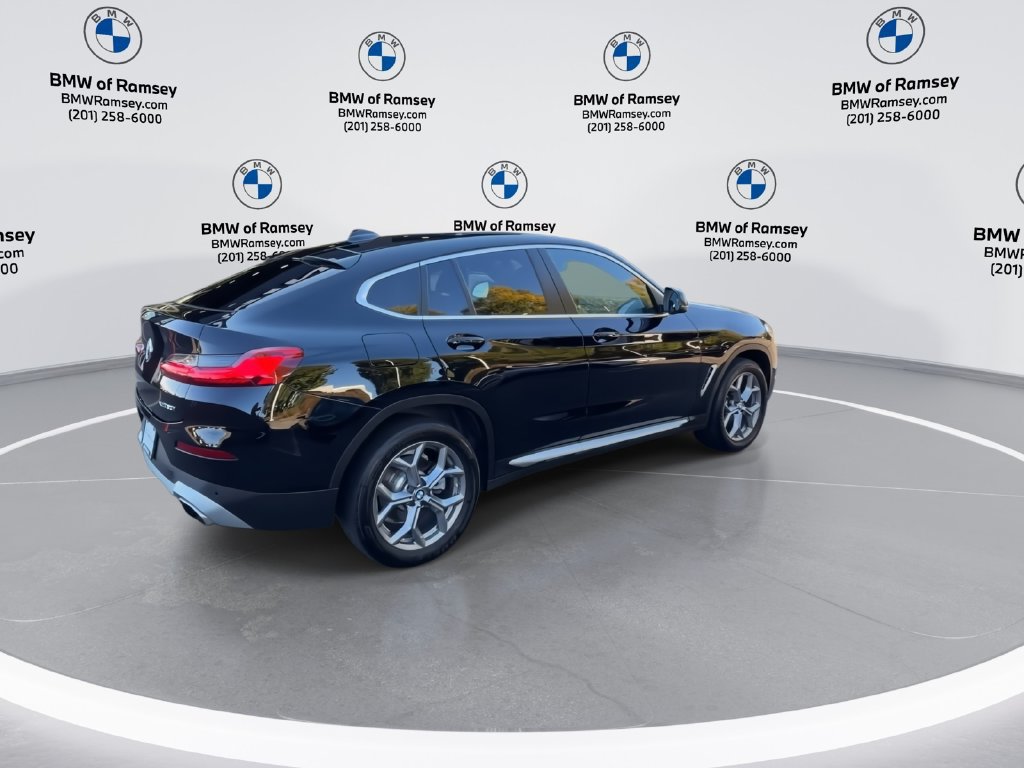 Used 2024 BMW X4 xDrive30i w/ Premium Package AWD/4WD image 8