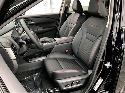 New 2026 Nissan Rogue SV AWD/4WD image 10