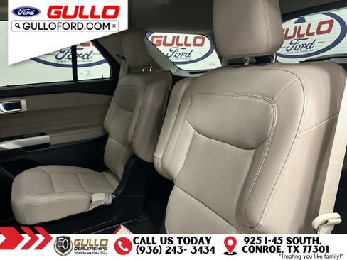 Used 2023 Ford Explorer Limited w/ Limited Technology Package RWD image 14