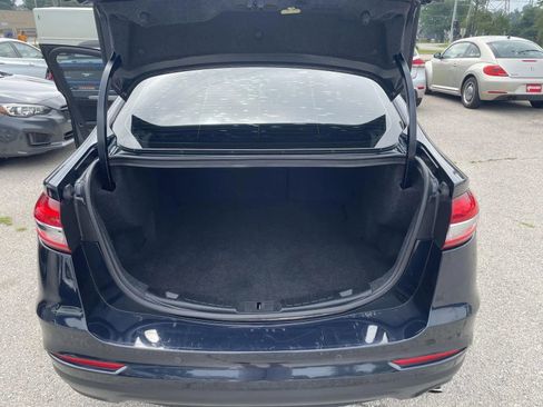 Used 2020 Ford Fusion SE FWD image 18