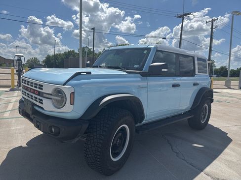 Used 2023 Ford Bronco Heritage Edition AWD/4WD image 7