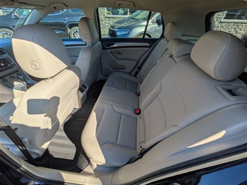 Used 2015 Volkswagen Golf S FWD image 15