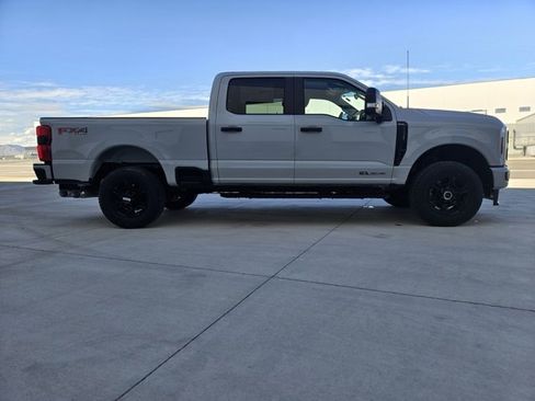 New 2026 Ford F350 4x4 Crew Cab Super Duty image 6