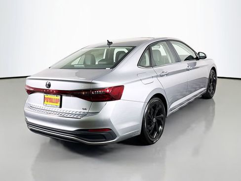 New 2026 Volkswagen Jetta SE image 7