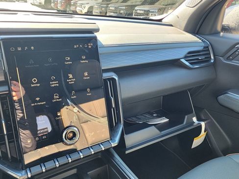 New 2026 GMC Acadia AT4 w/ Super Cruise Package image 37