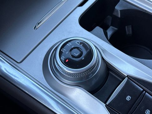 Used 2022 Ford Explorer Platinum w/ Equipment Group 601A image 26