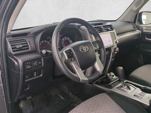 Used 2021 Toyota 4Runner SR5 AWD/4WD image 10