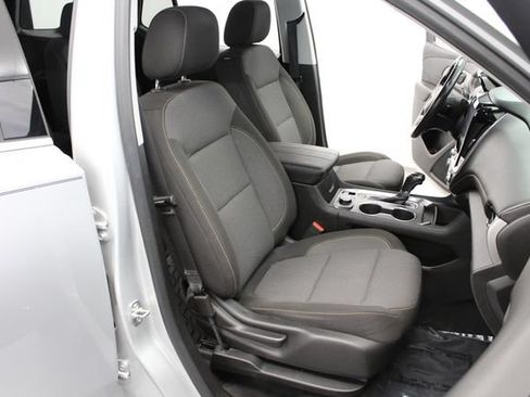 Used 2020 Chevrolet Traverse LT FWD image 22
