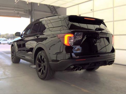 Used 2021 Ford Explorer ST w/ ST Street Pack AWD/4WD image 11