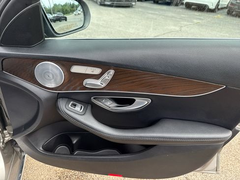 Used 2020 Mercedes-Benz C 300 C 300 4MATIC Sedan w/ Premium Package image 27