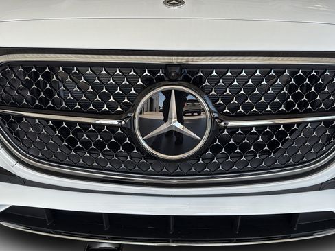 New 2026 Mercedes-Benz E 450 4MATIC Sedan image 40