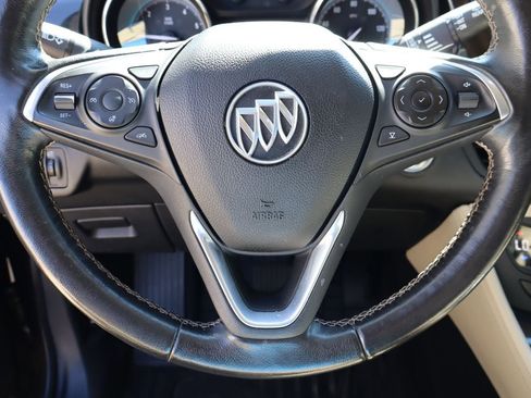 Used 2017 Buick Envision Essence FWD image 11