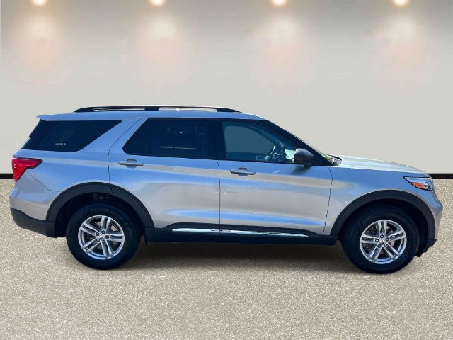 Certified 2023 Ford Explorer XLT AWD/4WD image 4