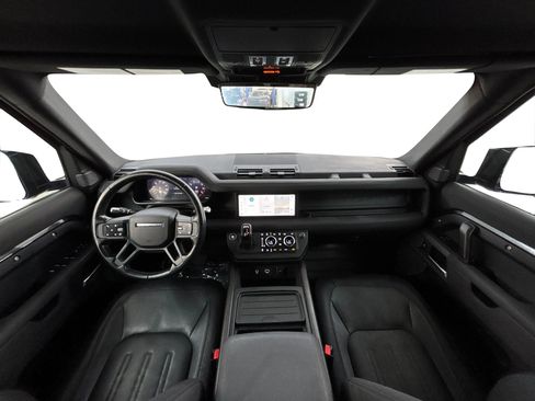 Used 2021 Land Rover Defender 110 X-Dynamic SE AWD/4WD image 17