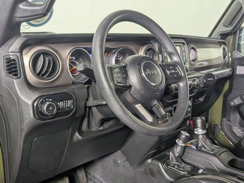 Used 2020 Jeep Wrangler Unlimited Sport AWD/4WD image 13
