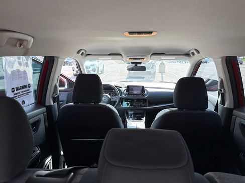 Used 2021 Nissan Rogue SV FWD image 26