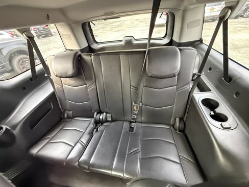 Used 2019 Cadillac Escalade ESV Luxury AWD/4WD image 13