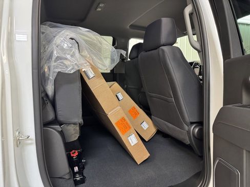 New 2026 GMC Sierra 2500 SLE image 19