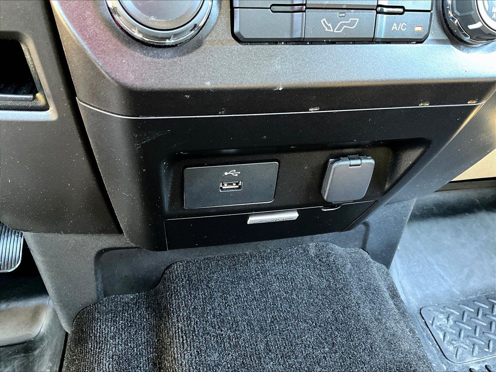 Used 2018 Ford F150 XLT AWD/4WD image 17