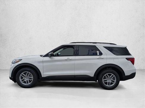 New 2026 Ford Explorer Active w/ Active Comfort Package image 5