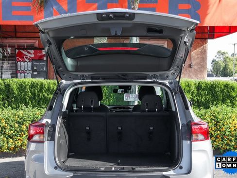 Used 2023 Chevrolet TrailBlazer LS image 8