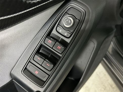 Certified 2023 Subaru Crosstrek 2.0i Premium image 16