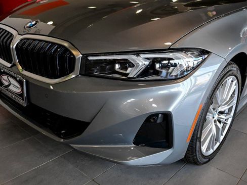 Used 2023 BMW 330i xDrive Sedan w/ Driving Assistance Package image 9