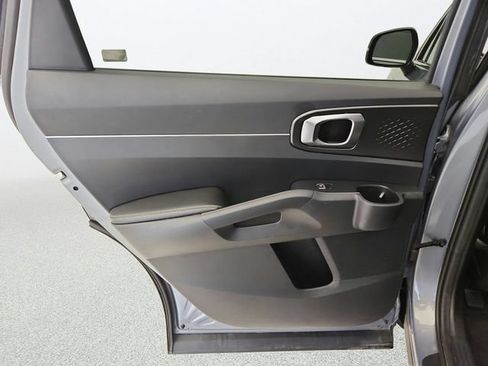 Used 2025 Kia Sorento EX FWD image 25