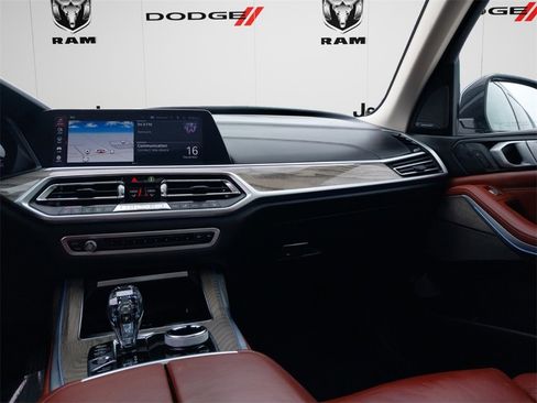 Used 2019 BMW X7 xDrive40i w/ Premium Package image 9