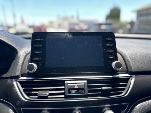 Used 2022 Honda Accord Sport image 11