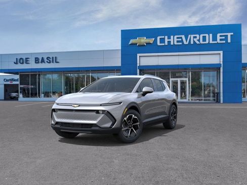 New 2026 Chevrolet Equinox EV LT FWD image 8