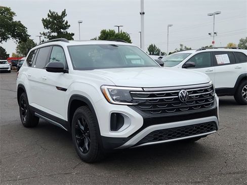 New 2026 Volkswagen Atlas Peak Edition image 1