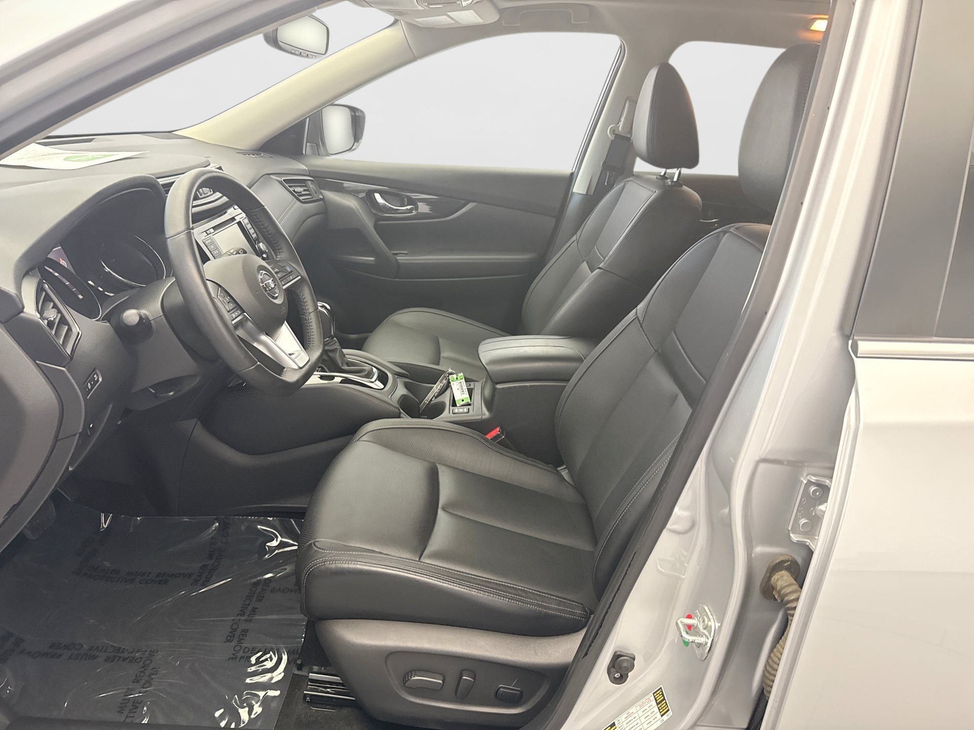 Used 2018 Nissan Rogue SL w/ Premium Package AWD/4WD image 11