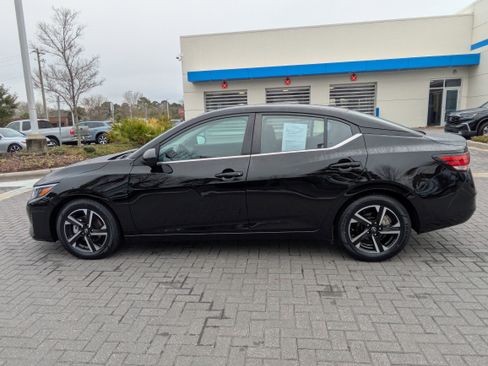 Used 2024 Nissan Sentra SV image 8
