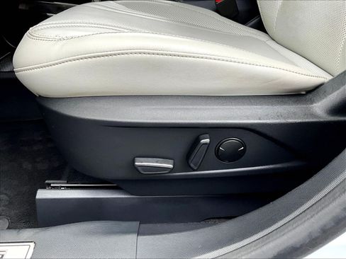 Used 2023 Ford Mustang Mach-E Premium AWD/4WD image 38