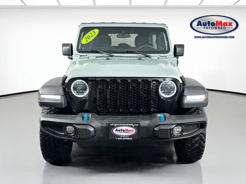 Used 2023 Jeep Wrangler Unlimited w/ Cold Weather Group image 6