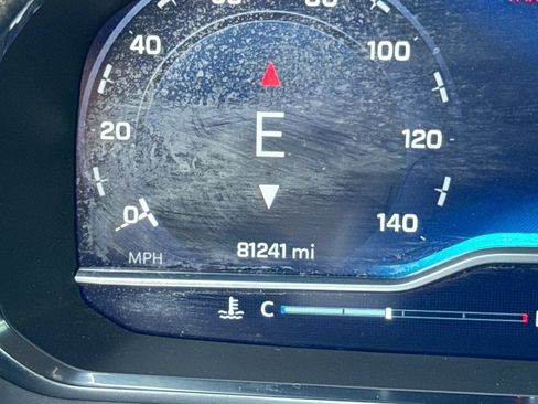 Used 2022 Chevrolet Tahoe LT w/ LT Signature Plus Package RWD image 15