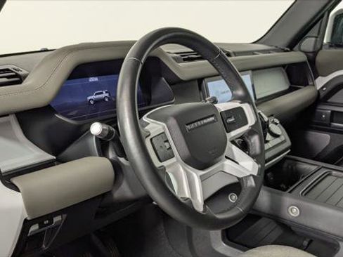 Used 2020 Land Rover Defender 110 S image 26
