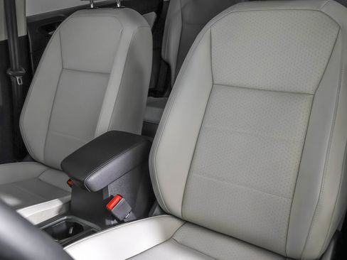 Used 2020 Volkswagen Tiguan SEL w/ Tiguan Two-Row MDO Package image 26